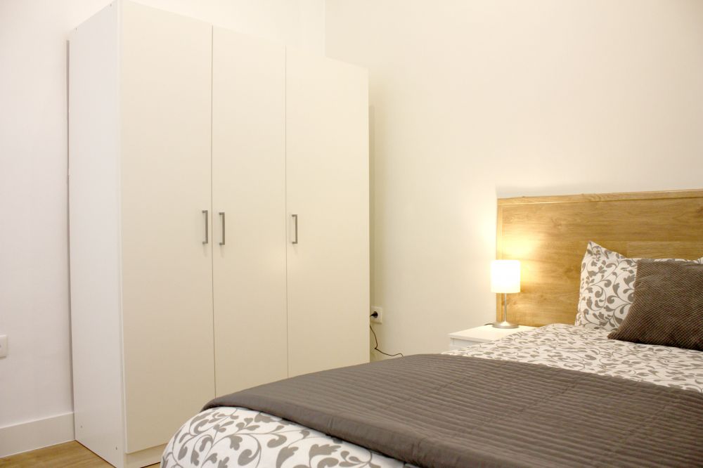 Double room in Madrid, in Valenzuela Street