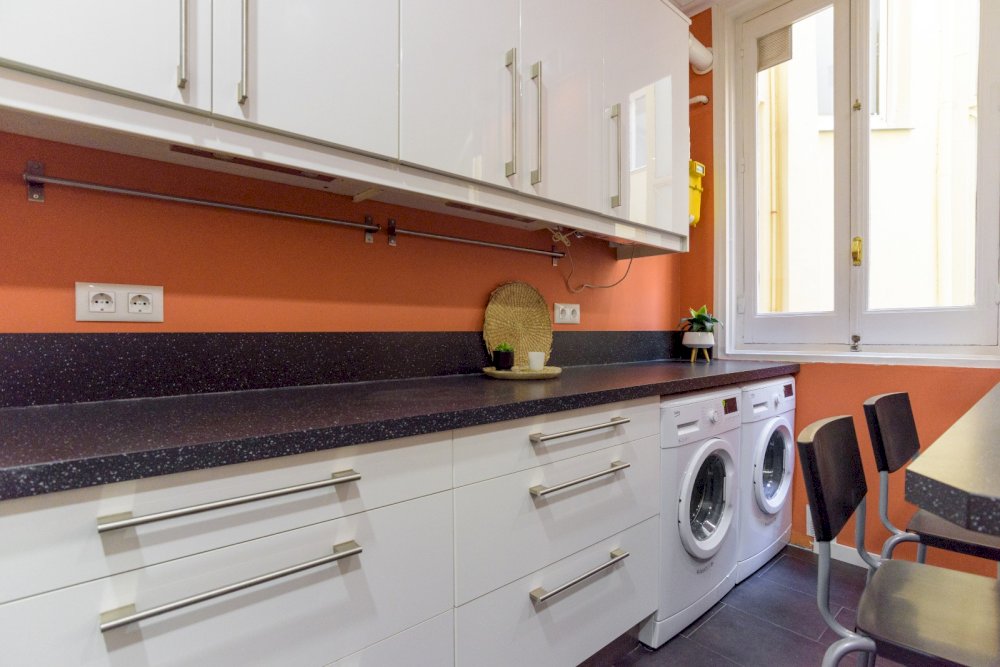 Room with private bathroom in Madrid