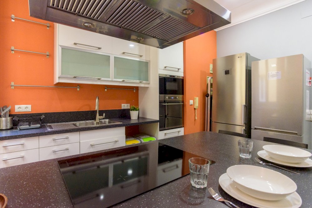 Room with private bathroom in Madrid