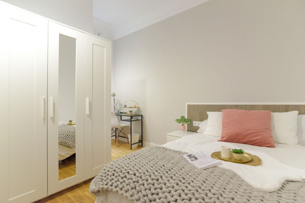 Comfortable double bedroom in Madrid