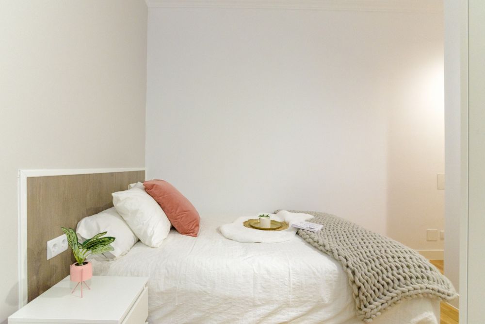 Comfortable double bedroom in Madrid