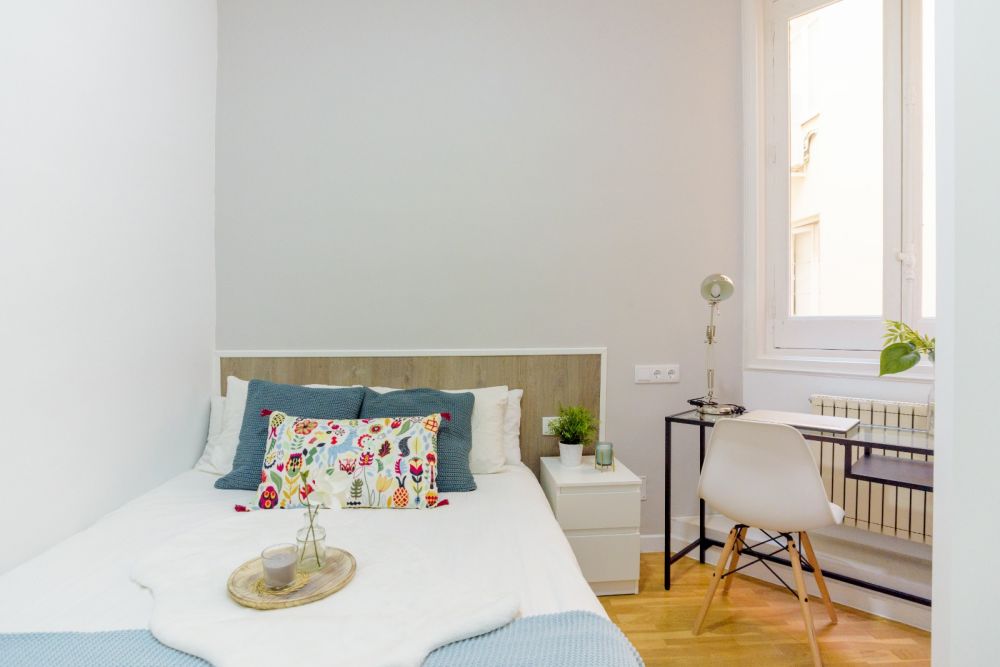 Cozy room in Valenzuela Street