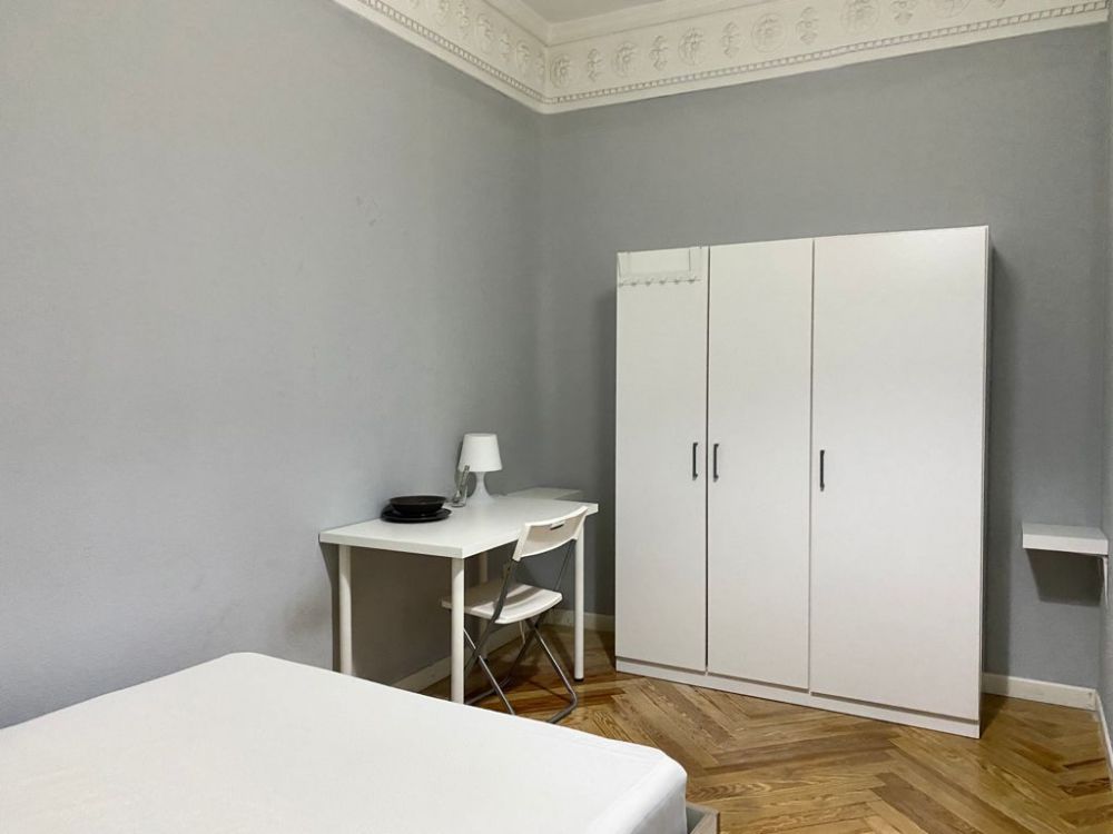 Cozy room in Calle Velázquez