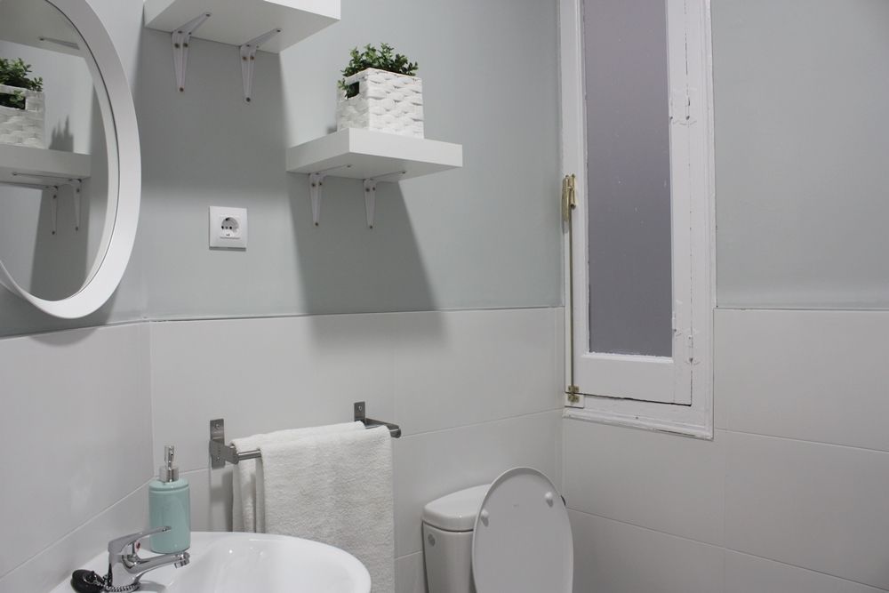 Bright room in Valencia Street