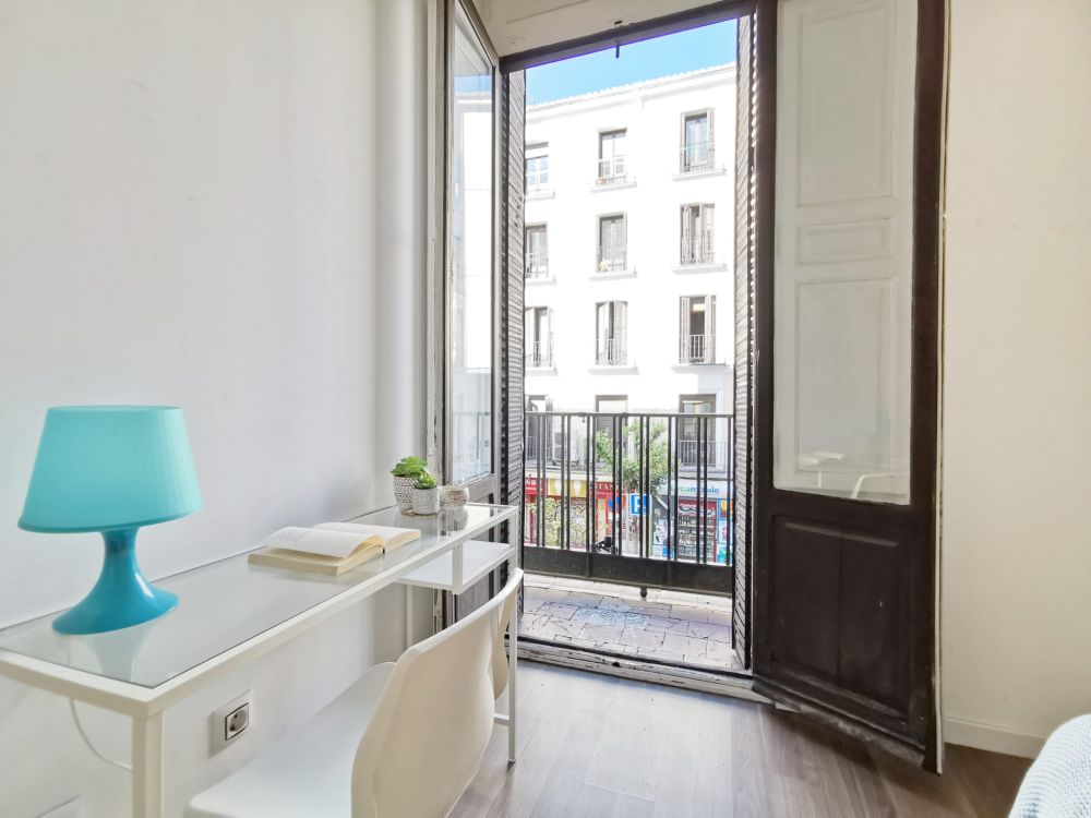 Single room in Valencia Street
