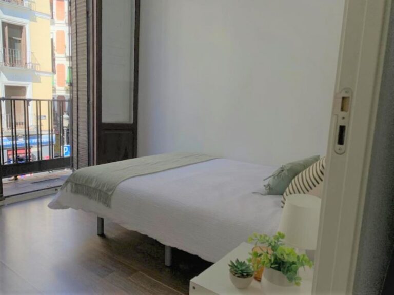 Modern room in Madrid
