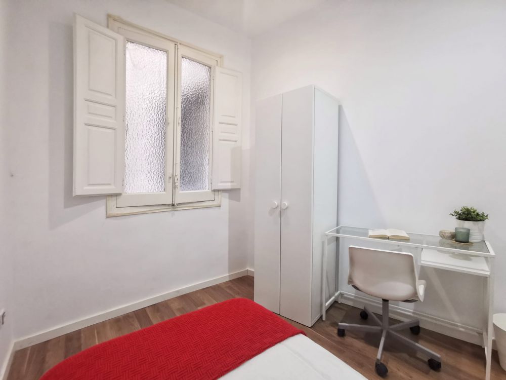 Modern room in Valencia Street