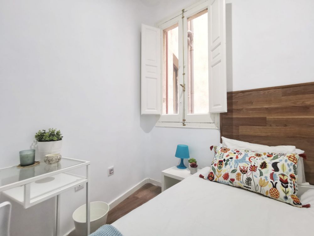 Beautiful room in Lavapiés