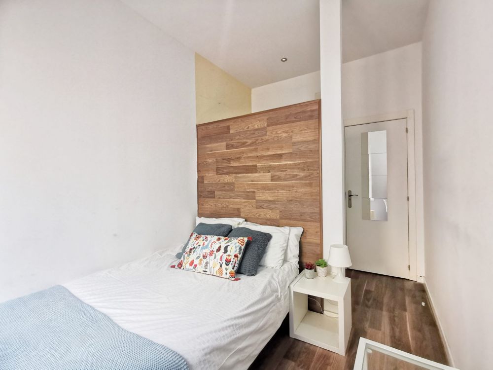 Nice double room in Lavapiés