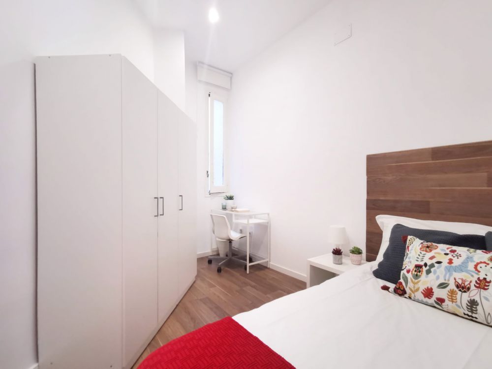 Wonderful room in Lavapiés