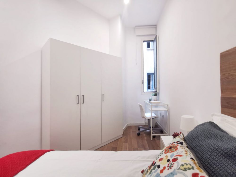 Wonderful room in Lavapiés