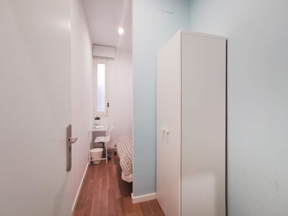 Cozy room in Lavapiés