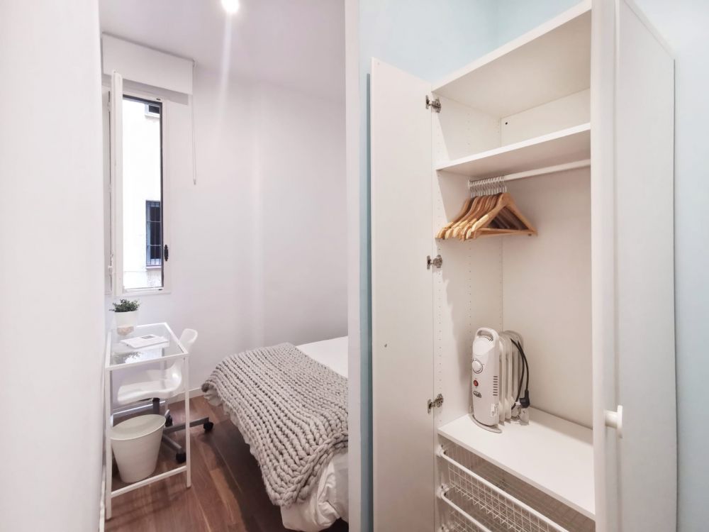 Cozy room in Lavapiés