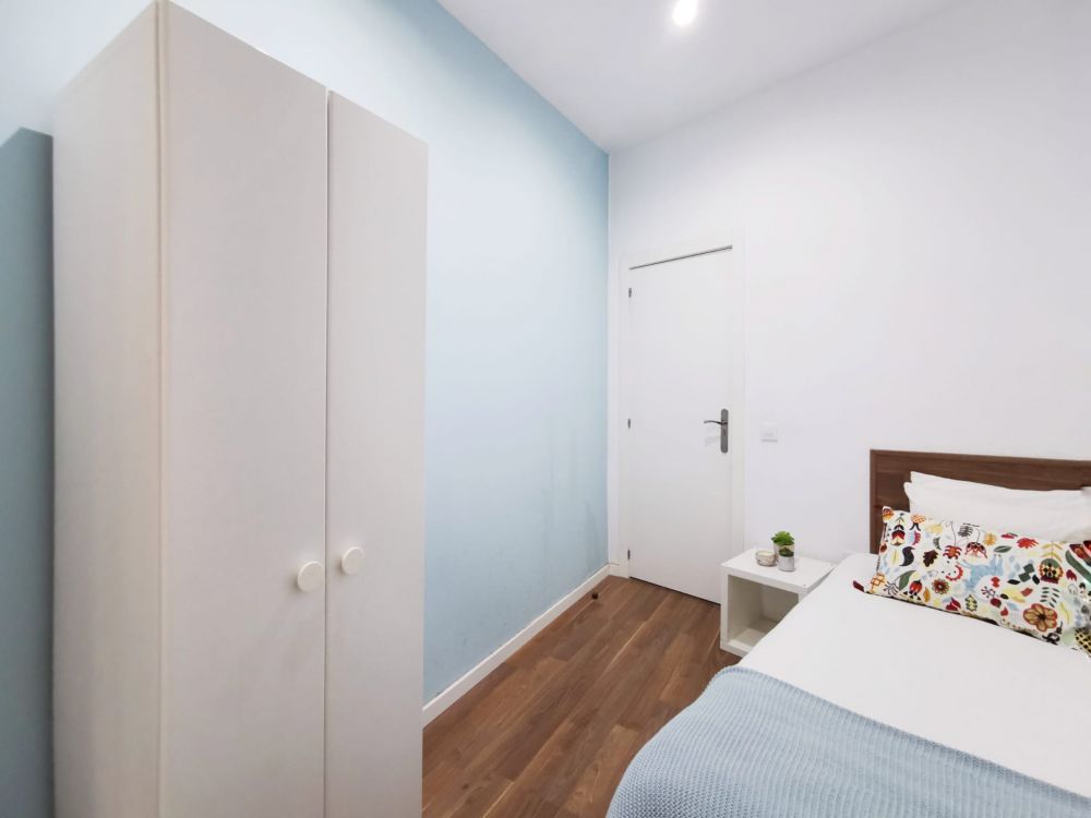 Cozy room in Lavapiés neighborhood