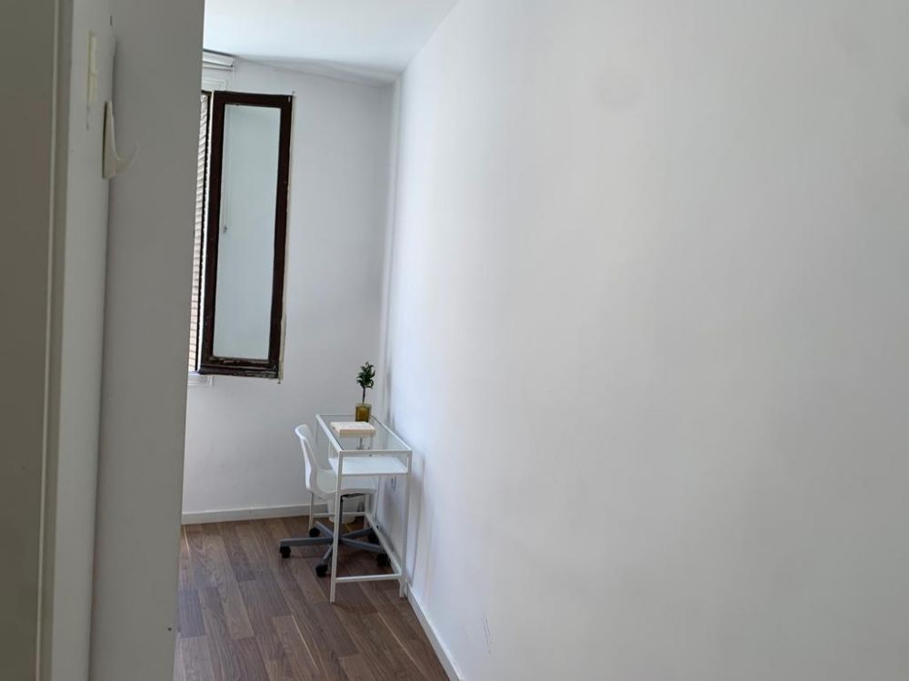 Cozy room in Valencia Street, Lavapiés