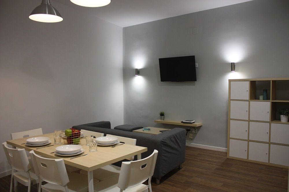 Lovely double room in Valencia Street