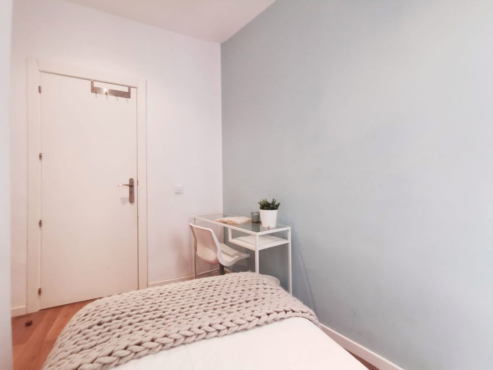 Cozy room in the centre of Madrid