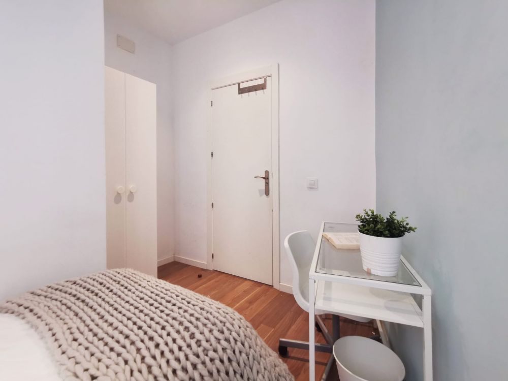 Cozy room in the centre of Madrid
