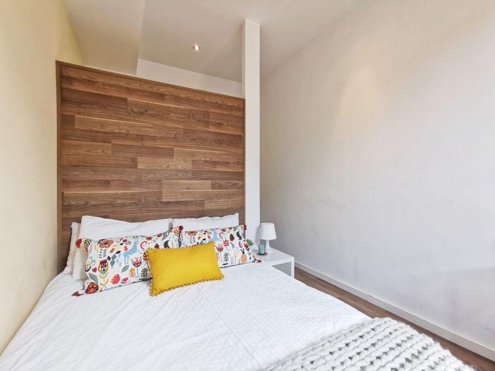 Cozy room in Valencia Street, Madrid