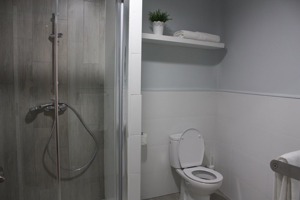 Nice single room in Valencia street