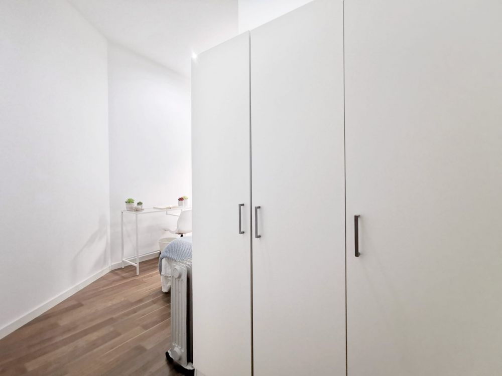 Charming room in the centre of Madrid