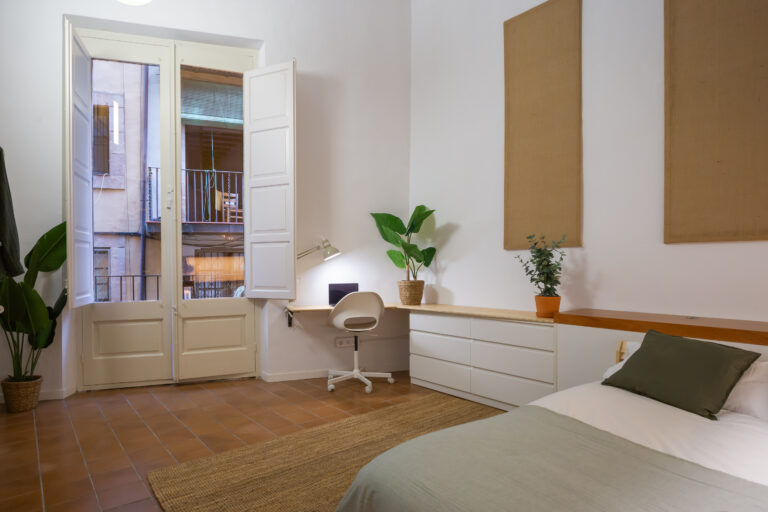 Born 7 · Enorme habitación doble