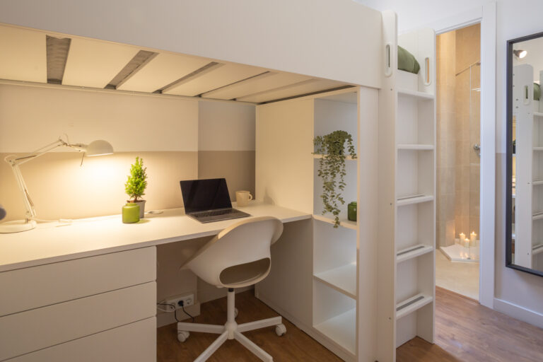 Ganduxer1 Habitación acogedora con baño privado