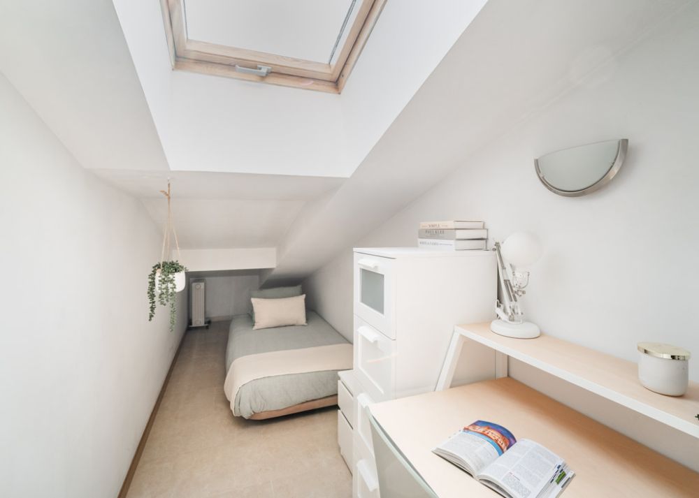 Cozy room in central Madrid