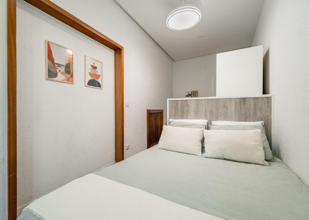 Large room in Carranza Street