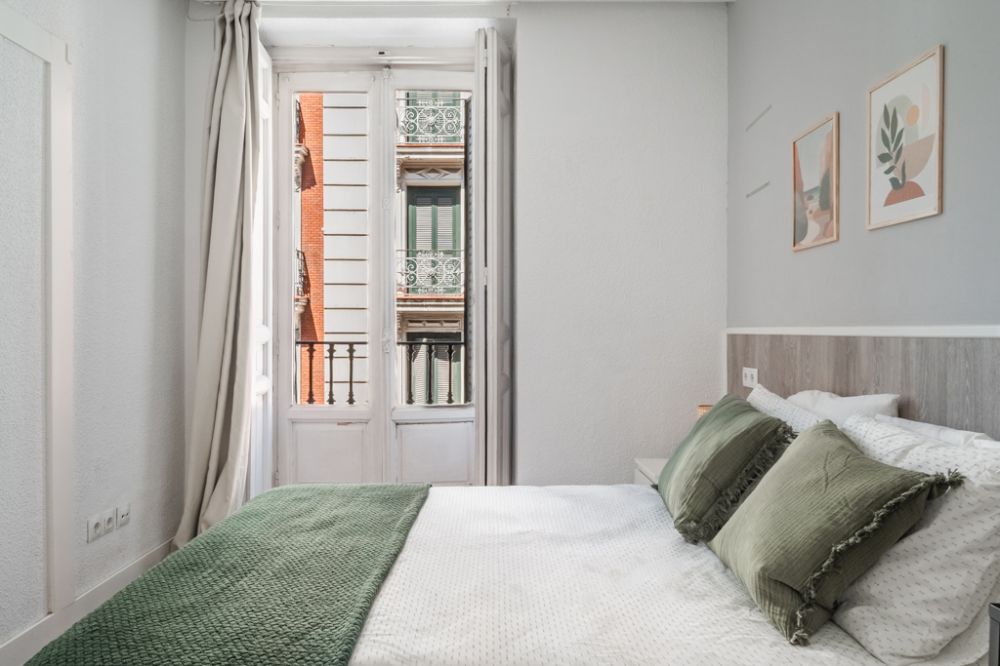 Modern room in Chamberí