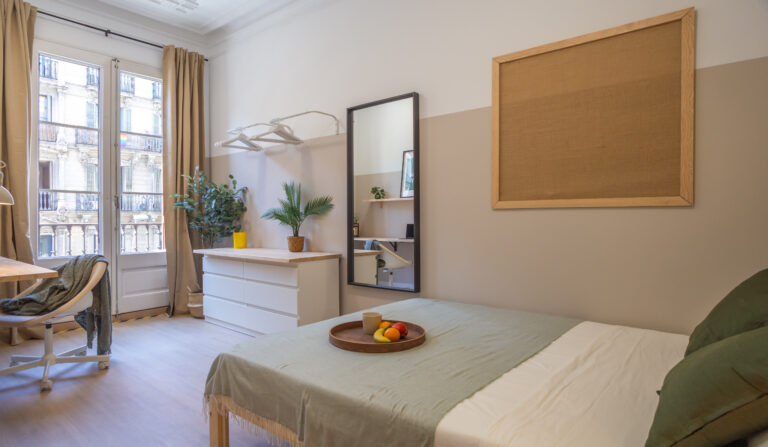 Catalunya8 Habitación doble con balcón privado
