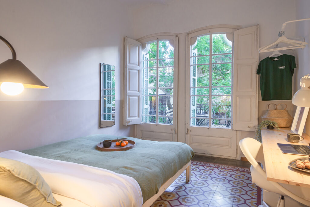 Comerc1 Amplia habitación doble con balcón