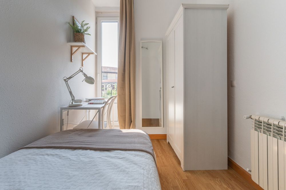 Charming room in Redondilla Street