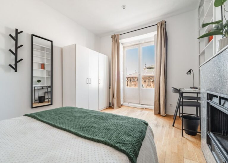 Perfect room in Redondilla Street