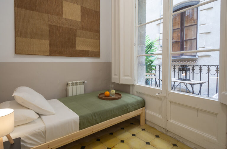 Mirallers1 Habitación individual con balcón privado