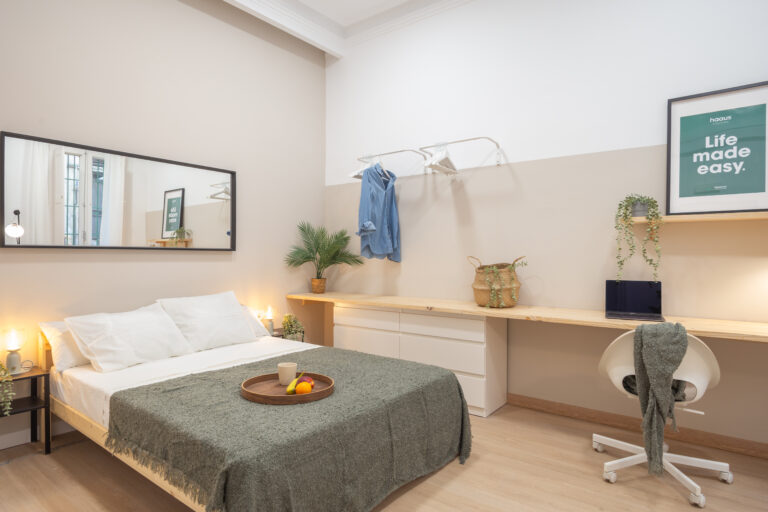 Catalunya4 Habitación doble con aire acondicionado cerca de Plaça Catalunya