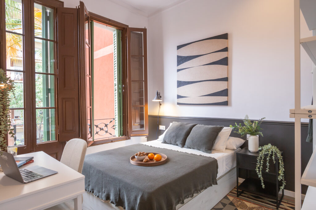 Escorial105 Espaciosa habitación doble en Gràcia