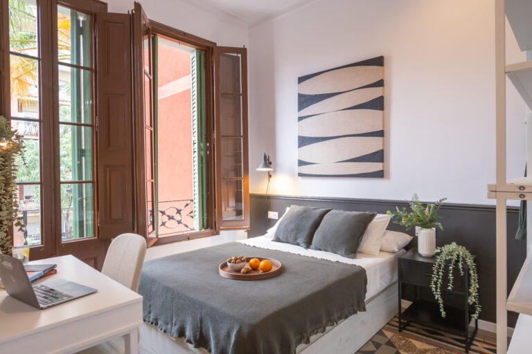Escorial105 Espaciosa habitación doble en Gràcia